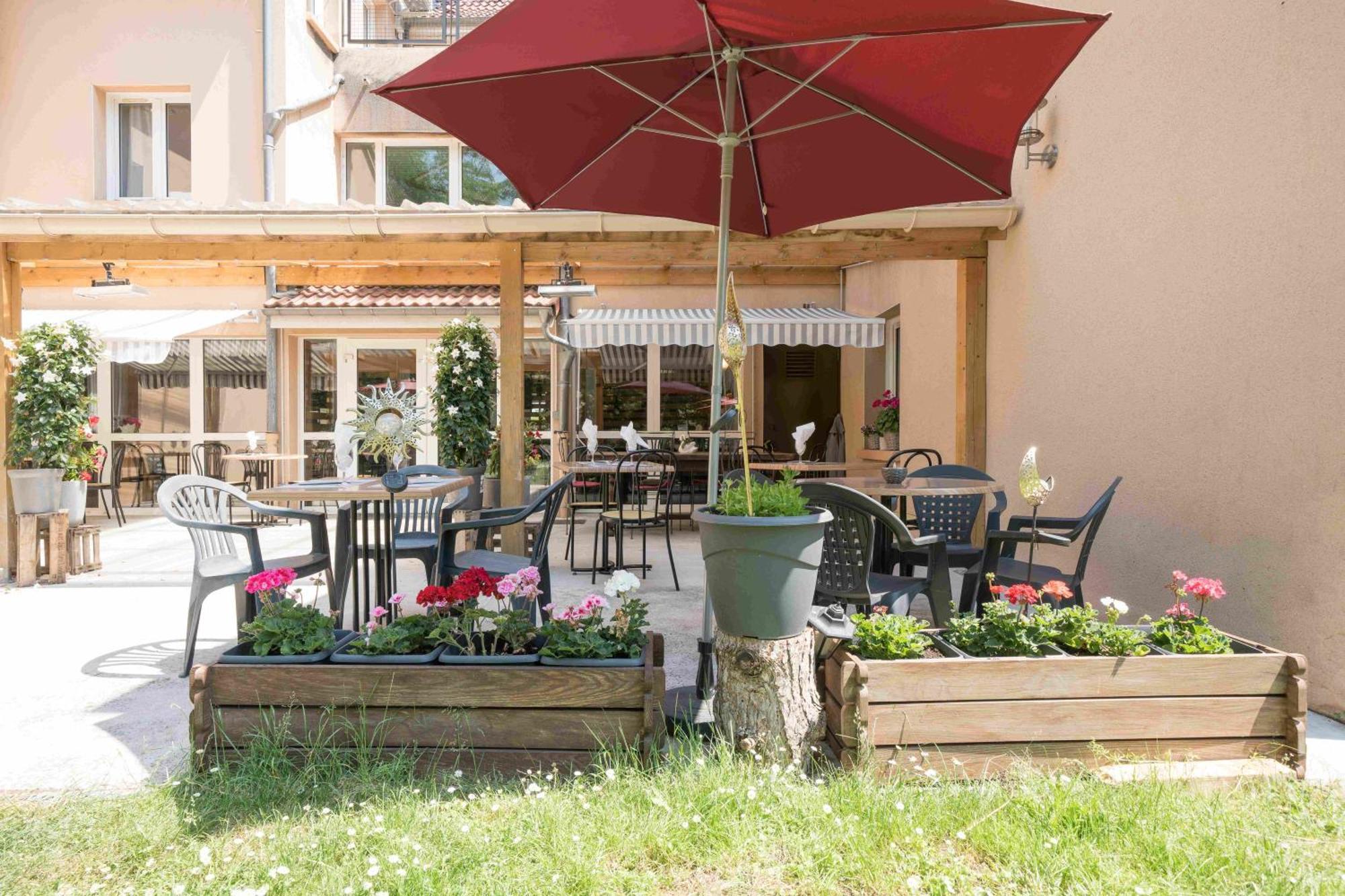Hotel Acacia Nancy Sud Luneville Moncel-lès-Lunéville Buitenkant foto