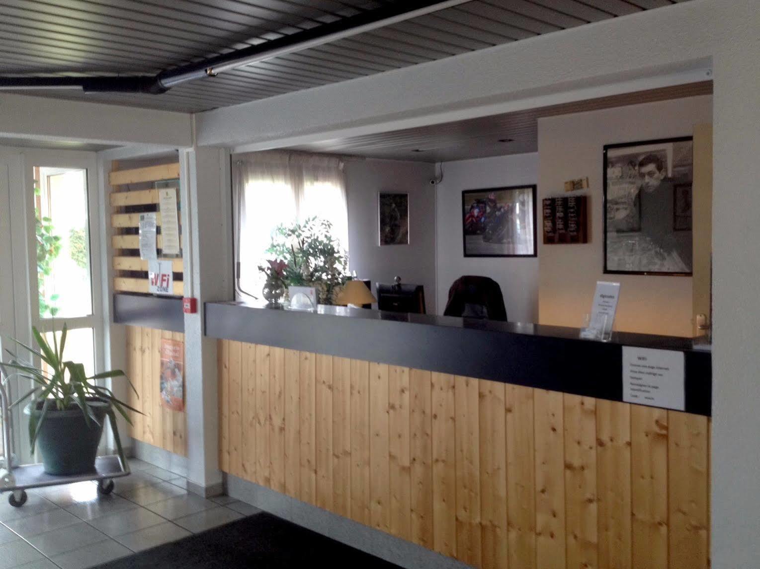 Hotel Acacia Nancy Sud Luneville Moncel-lès-Lunéville Buitenkant foto